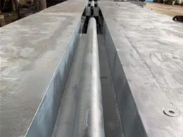 拖纜槽--海南金漿紙業(yè)碼頭